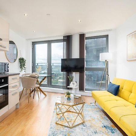 Exclusive Apartment - City Centre - Free Parking -Wifi Netflix- Juliet Balcony Leeds  Exterior photo